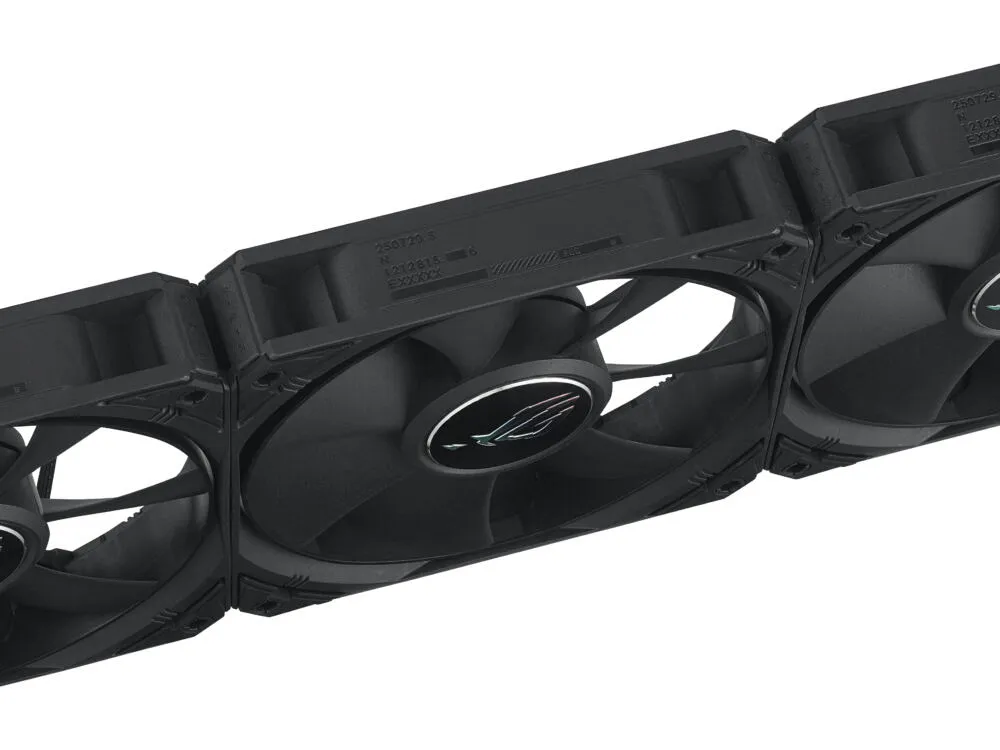ASUS ROG Strix LC III 360 90RC00T0-M0UAY0 Thumbnail 7