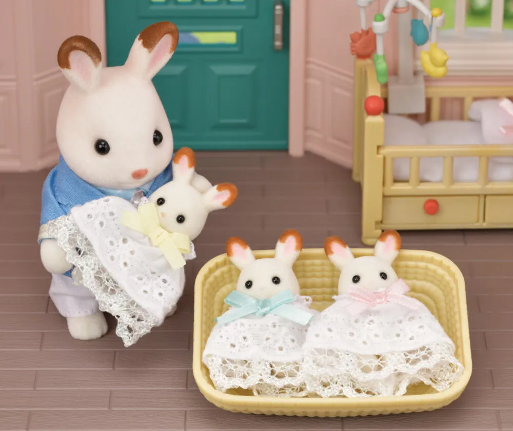 Sylvanian Families 5521 24 Parça Oyuncak Bebek Thumbnail 4