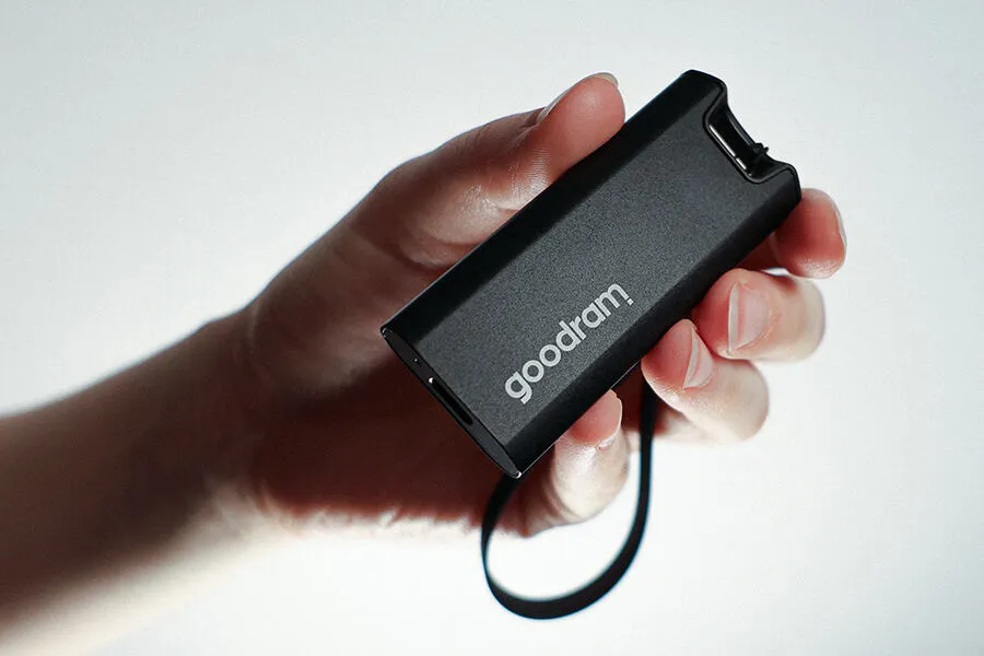 Goodram SSDR-GMRE-01T-K0 1 TB M.2 SSD Thumbnail 7