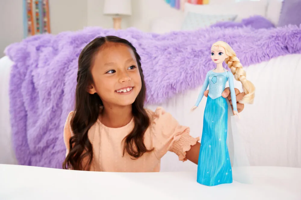 Disney Frozen Singing Elsa Doll JFH84 Thumbnail 1