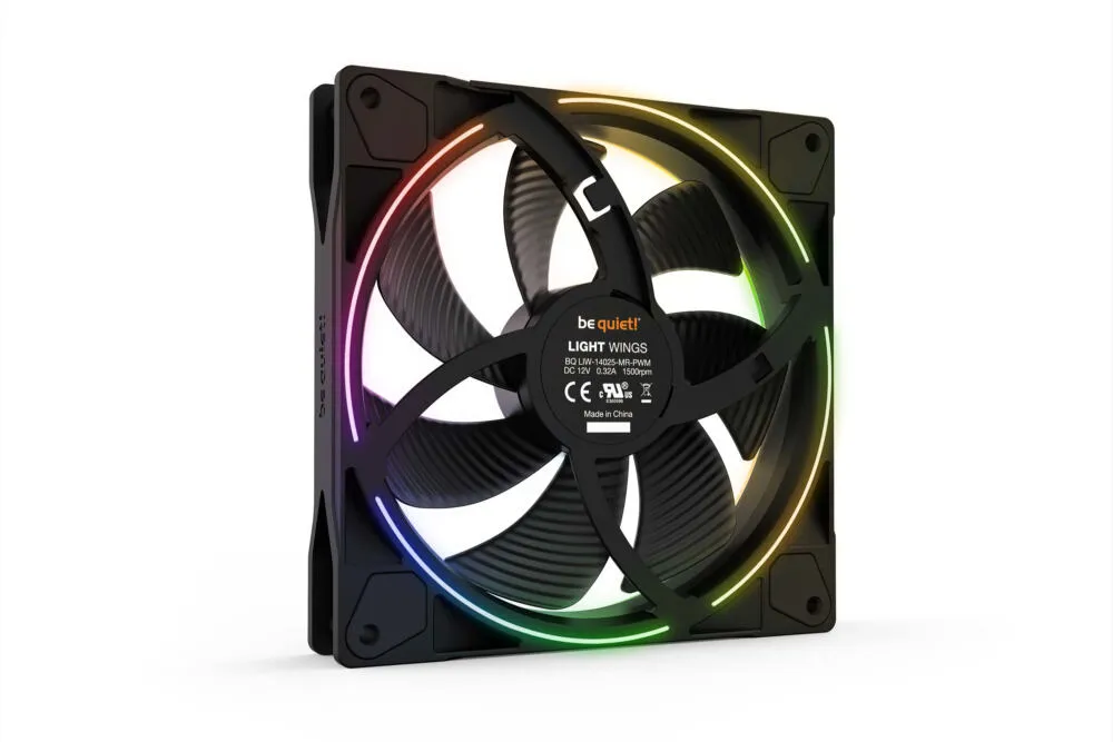 be quiet! Light Wings | 140mm PWM Triple Pack BL078 Thumbnail 6