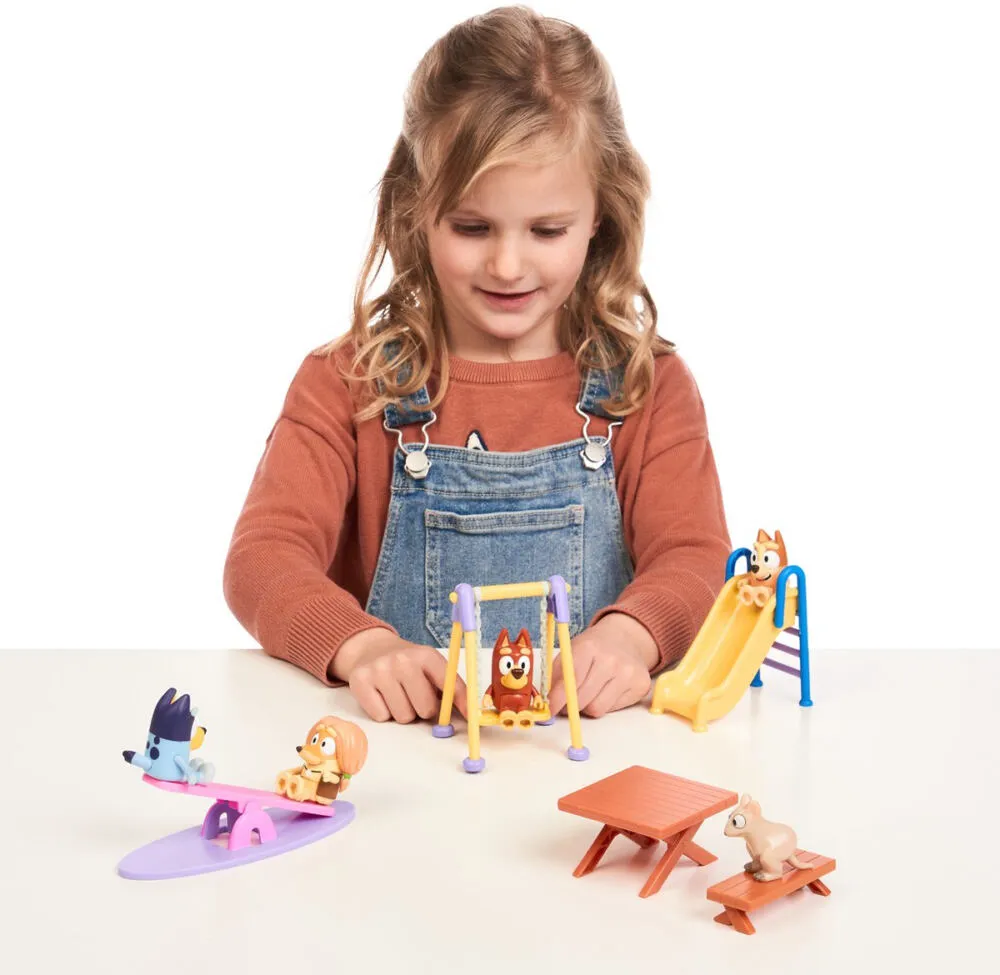 Moose Toys Bluey Deluxe Park Playset MS17136 Thumbnail 8