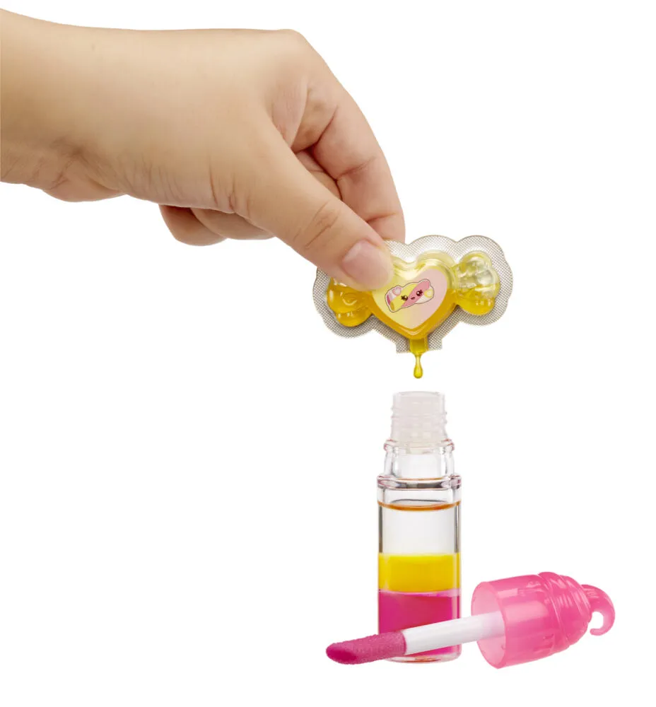 MGA Entertainment Yummiland Mystery Lip Gloss Doll - 546559-EUC Oyuncak Bebek Thumbnail 6