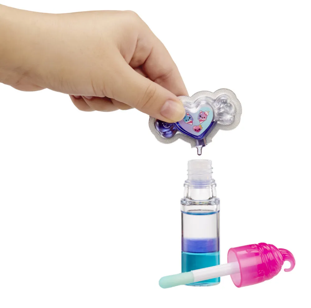 MGA Entertainment Yummiland Mystery Lip Gloss Doll - 546078-EUC Oyuncak Bebek Thumbnail 5