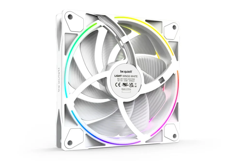 be quiet! Light Wings White | 140mm PWM high-speed Triple-Pack BL103 Thumbnail 6