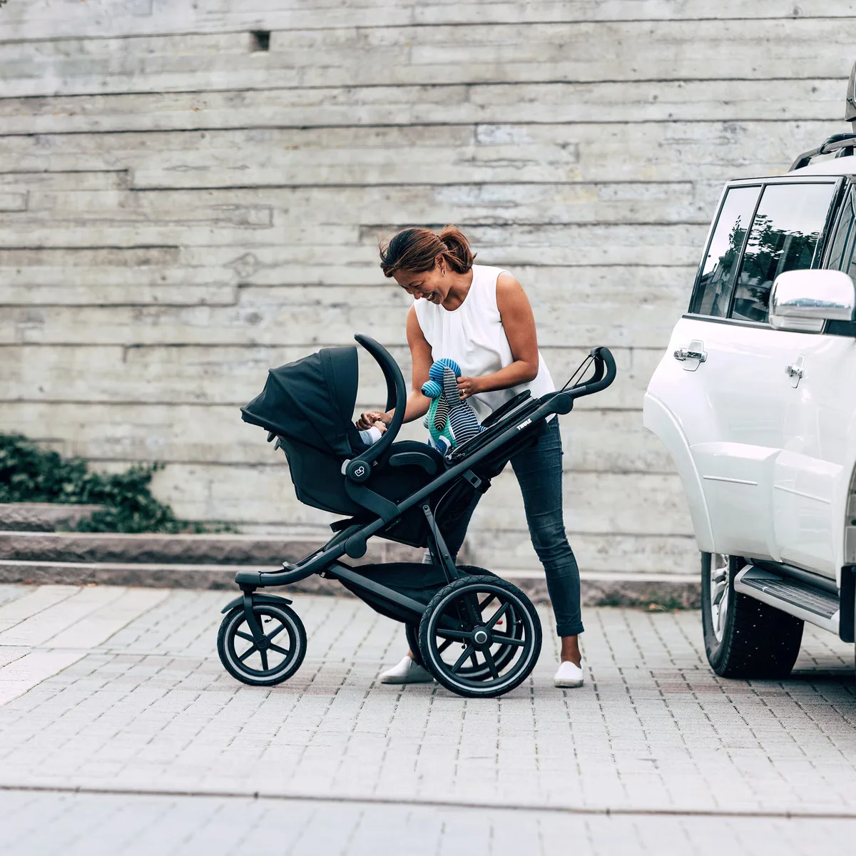 Thule Urban Glide 2 10101943 Thumbnail 6