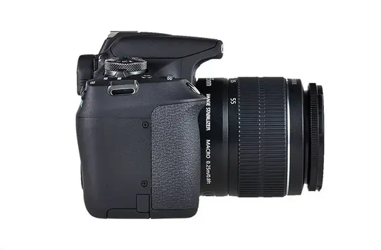 Canon 2000D + EF-S 18-55 IS II + EF 50mm 2728C022 Thumbnail 8