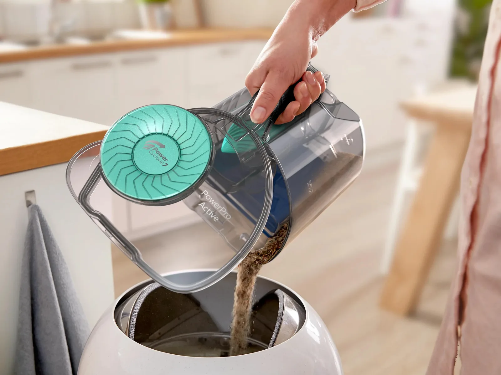 Philips FC9570/01R1 1900 W 1.5 L HEPA Filtreli Toz Torbasız Süpürge Thumbnail 12