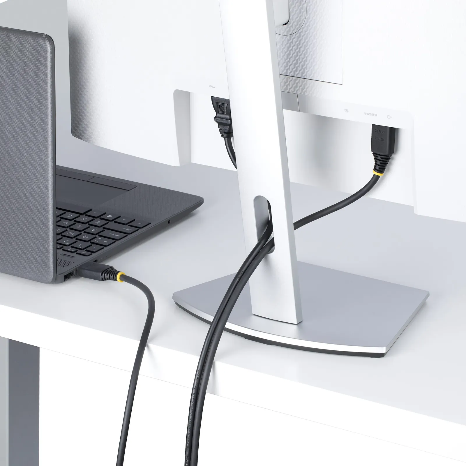 StarTech.com HDMI2-CABLE-GRIP-35F Thumbnail 6