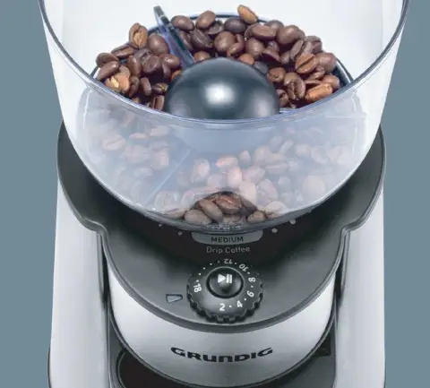 Grundig CM 6760 Thumbnail 1