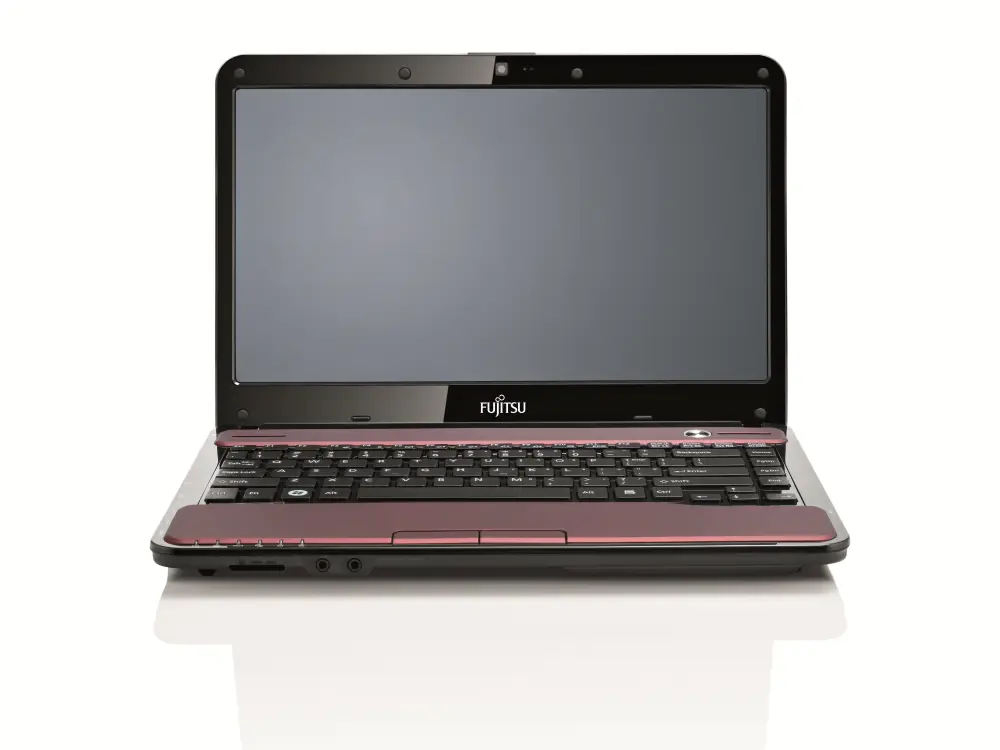 Fujitsu LIFEBOOK LH532 LH532MYEAK20176 Laptop