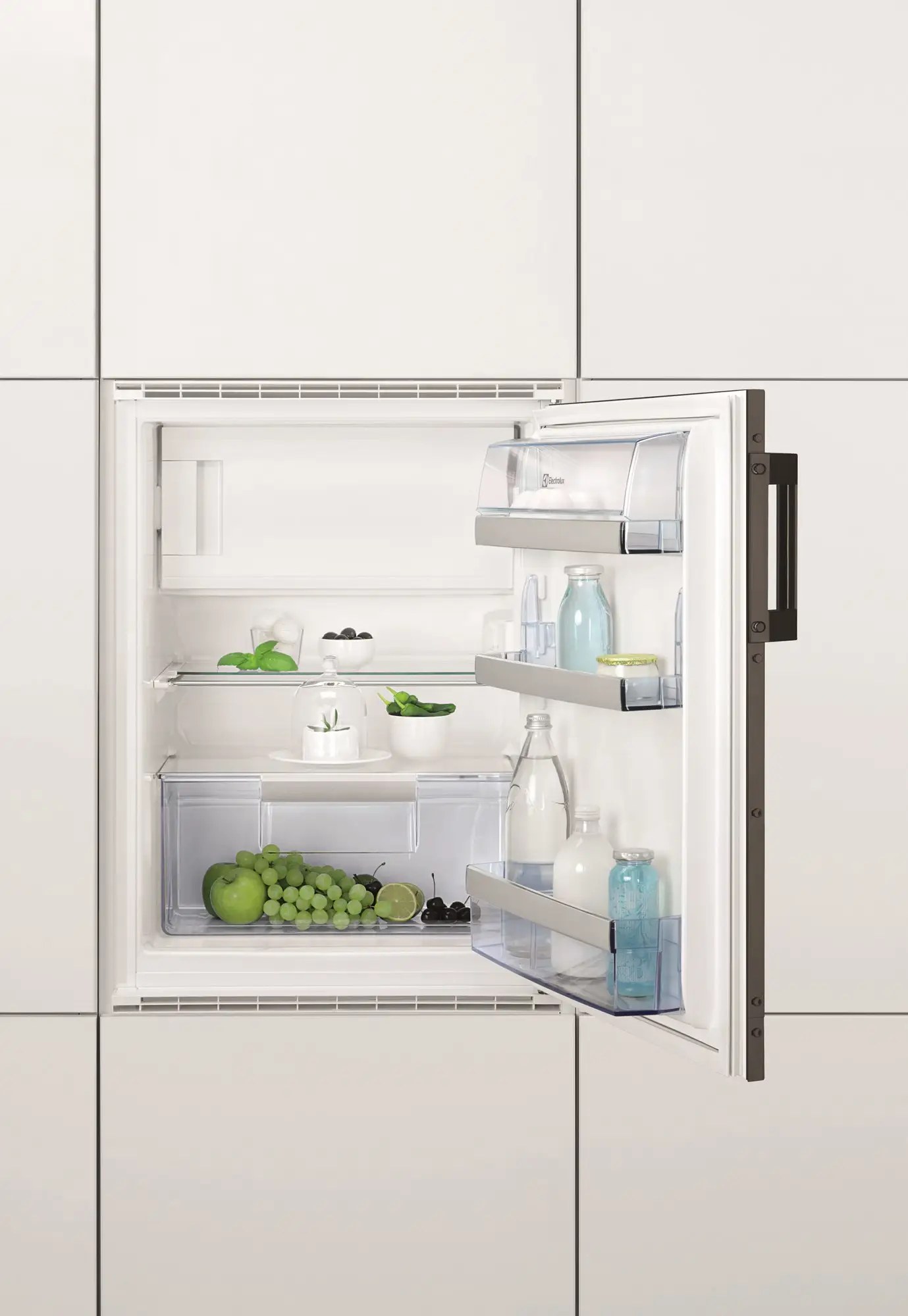 Electrolux EK136SRBR 111 l 933 033 906 Thumbnail 1