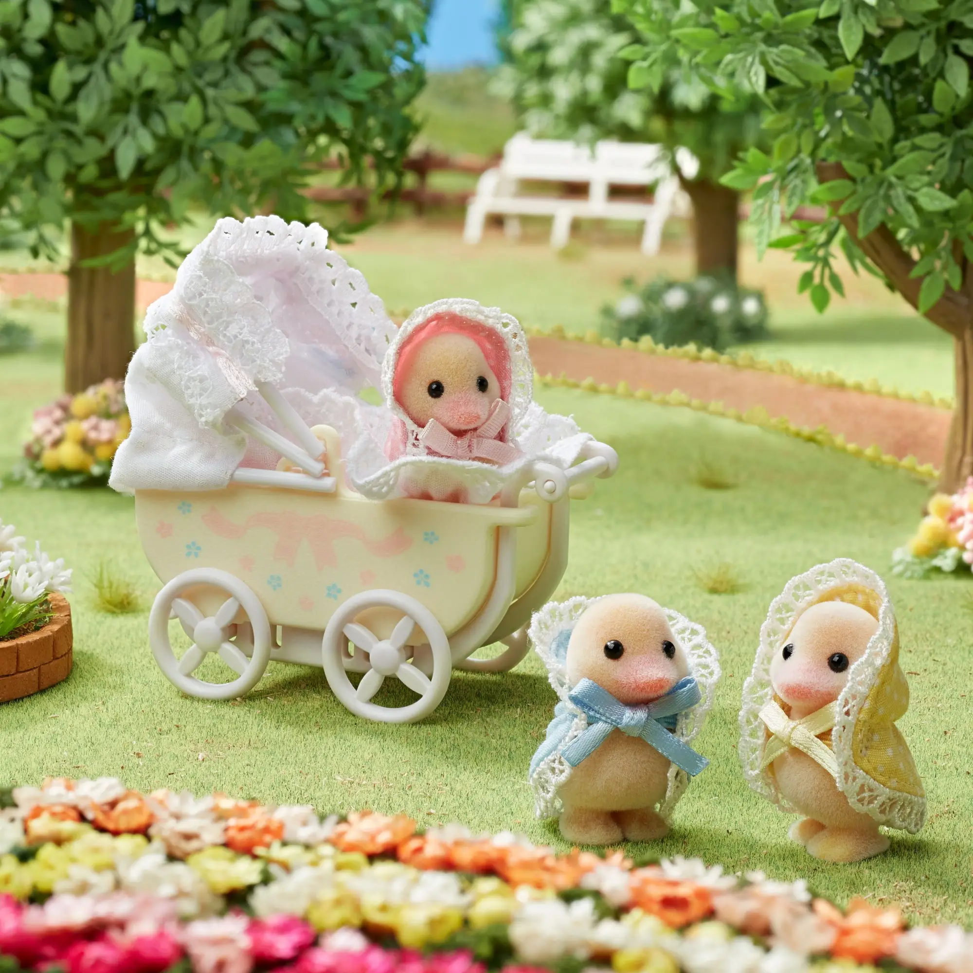 Sylvanian Families 5601 Oyuncak Bebek Thumbnail 9