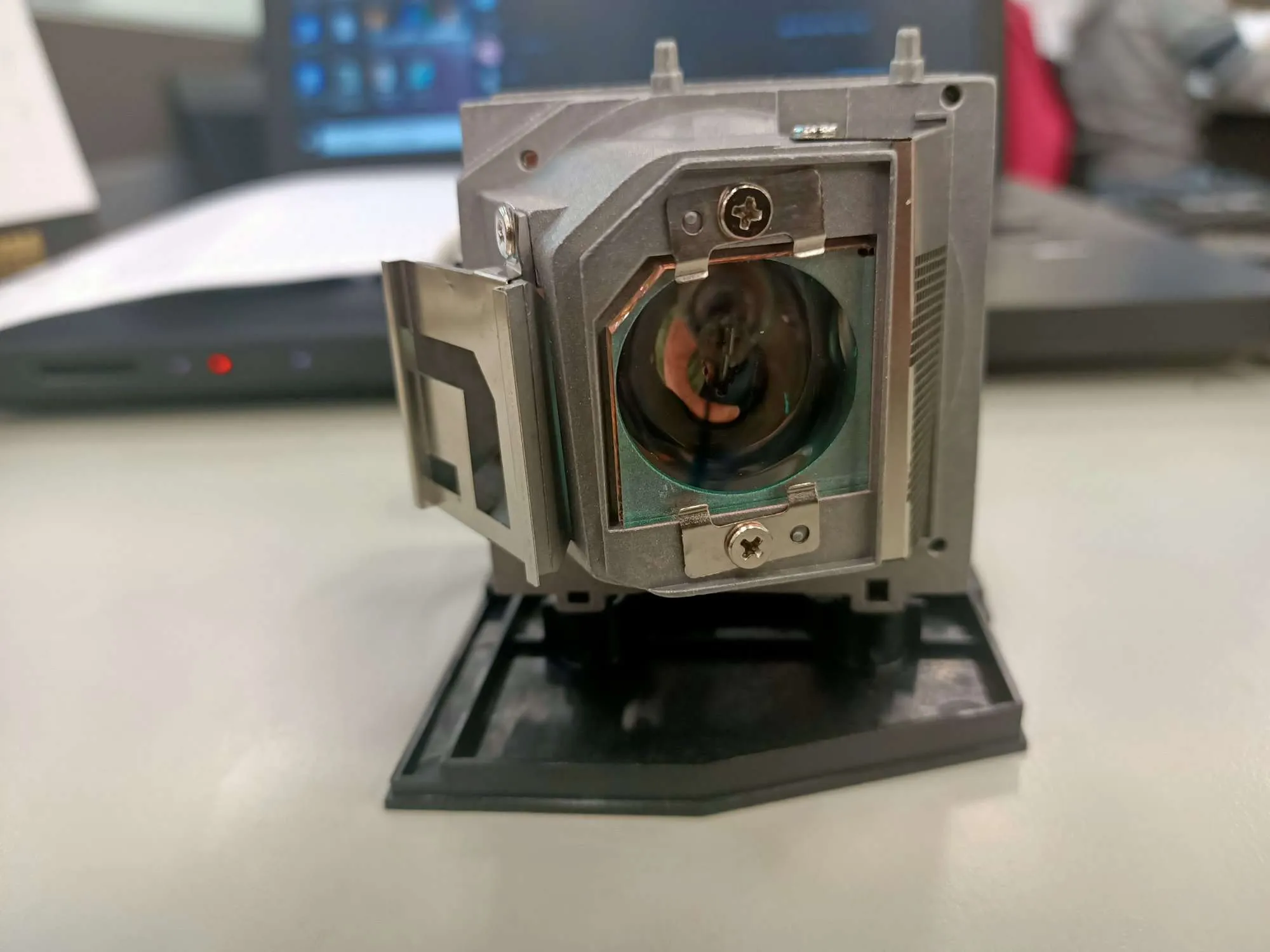 Hypertec EC.K2000.001-HL Projeksiyon Lambaları