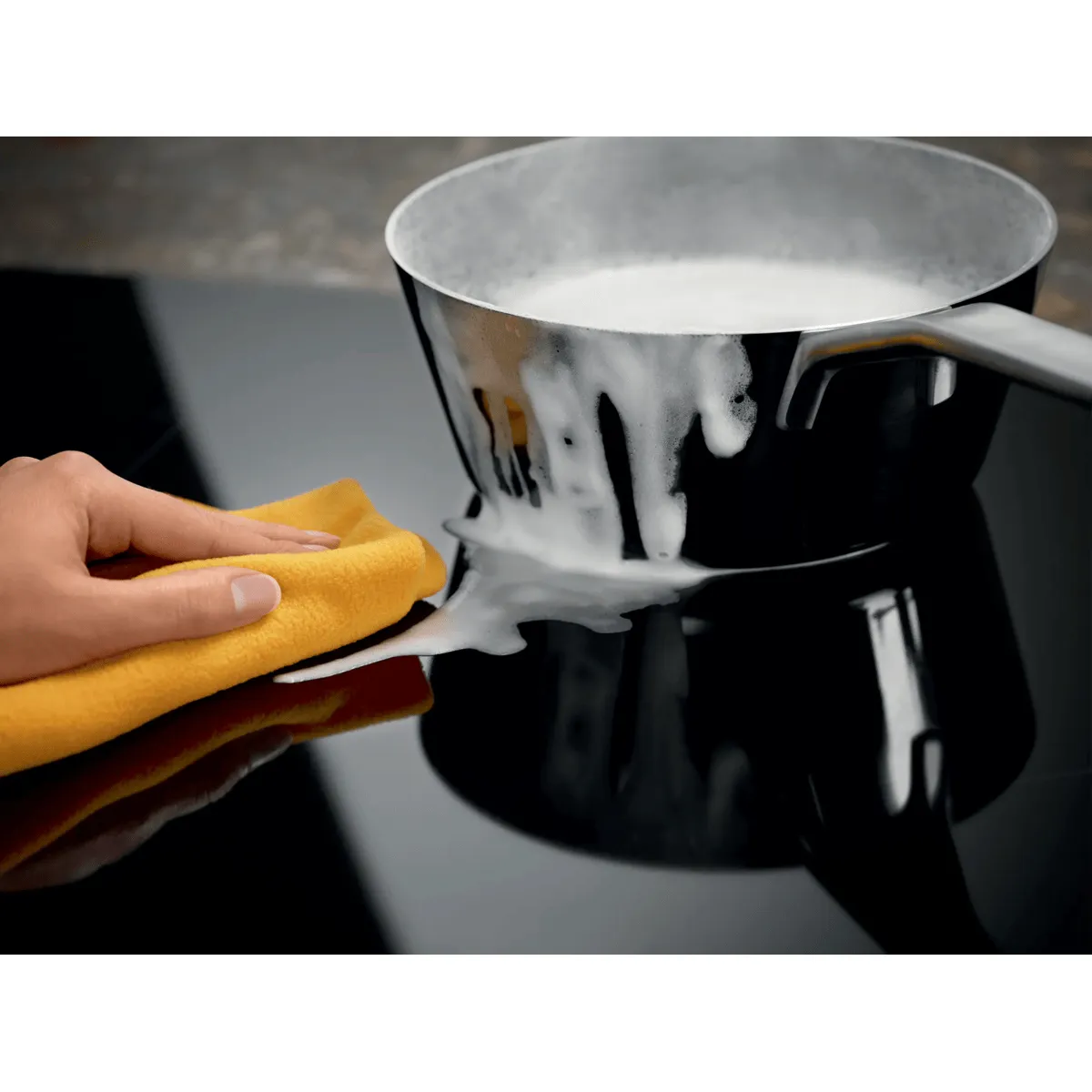 Electrolux Y82IS453 949 599 366 80 cm 4 Gözlü İndüksiyonlu Ankastre Ocak Thumbnail 6