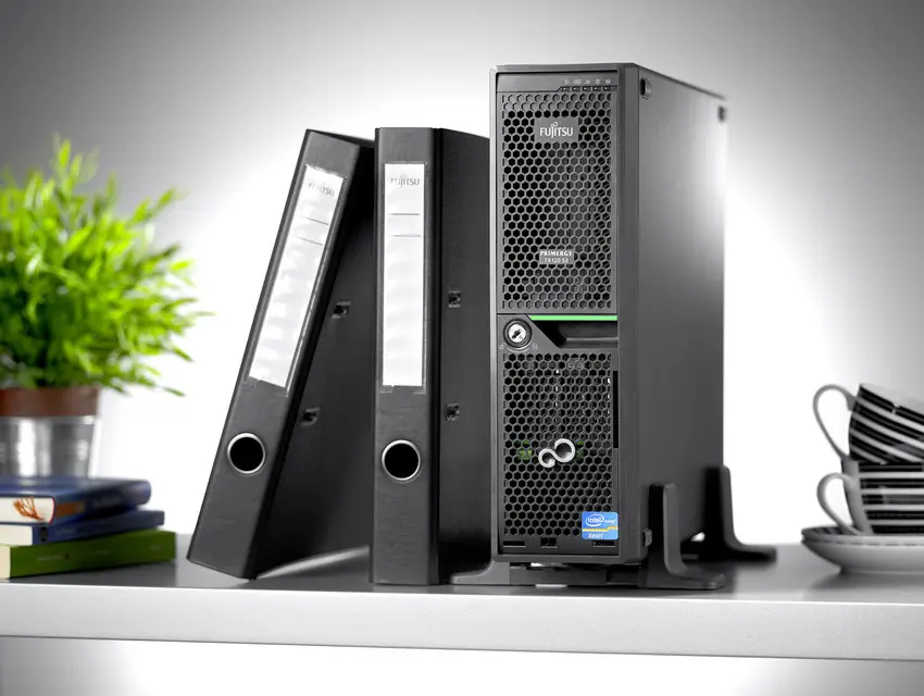 Fujitsu TX120 S3p 0 GB VFY:T1203SXG10IN/M1 Thumbnail 1