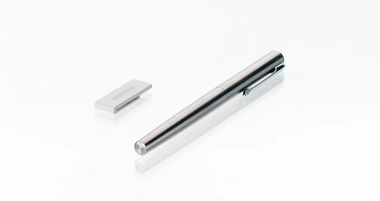 Freecom USBClip 2GB 35475 2 GB USB 2.0 Flash Bellek USB Bellek