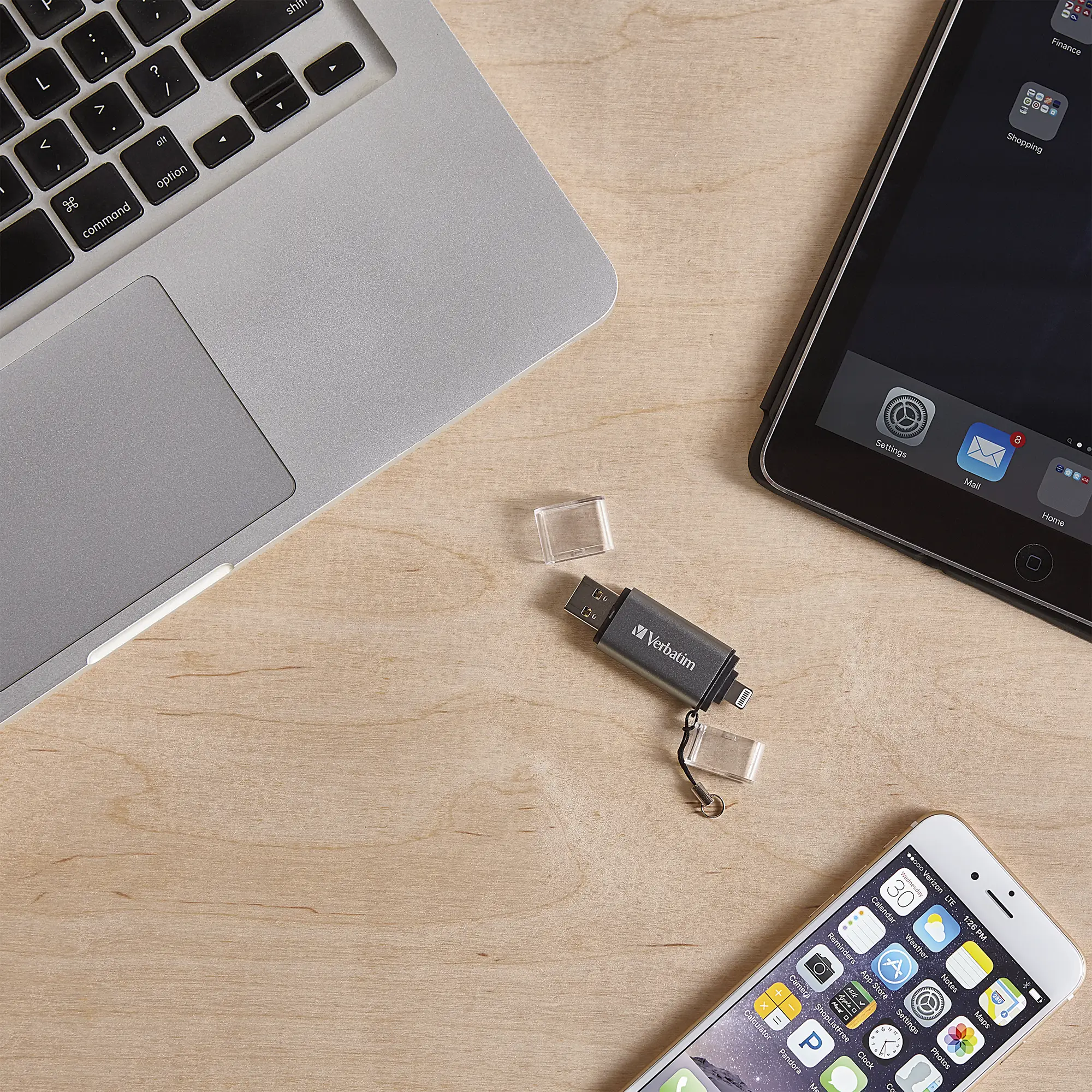 Verbatim iStore 'n' Go 32 GB 49300 USB 3.2 Flash Bellek Thumbnail 2