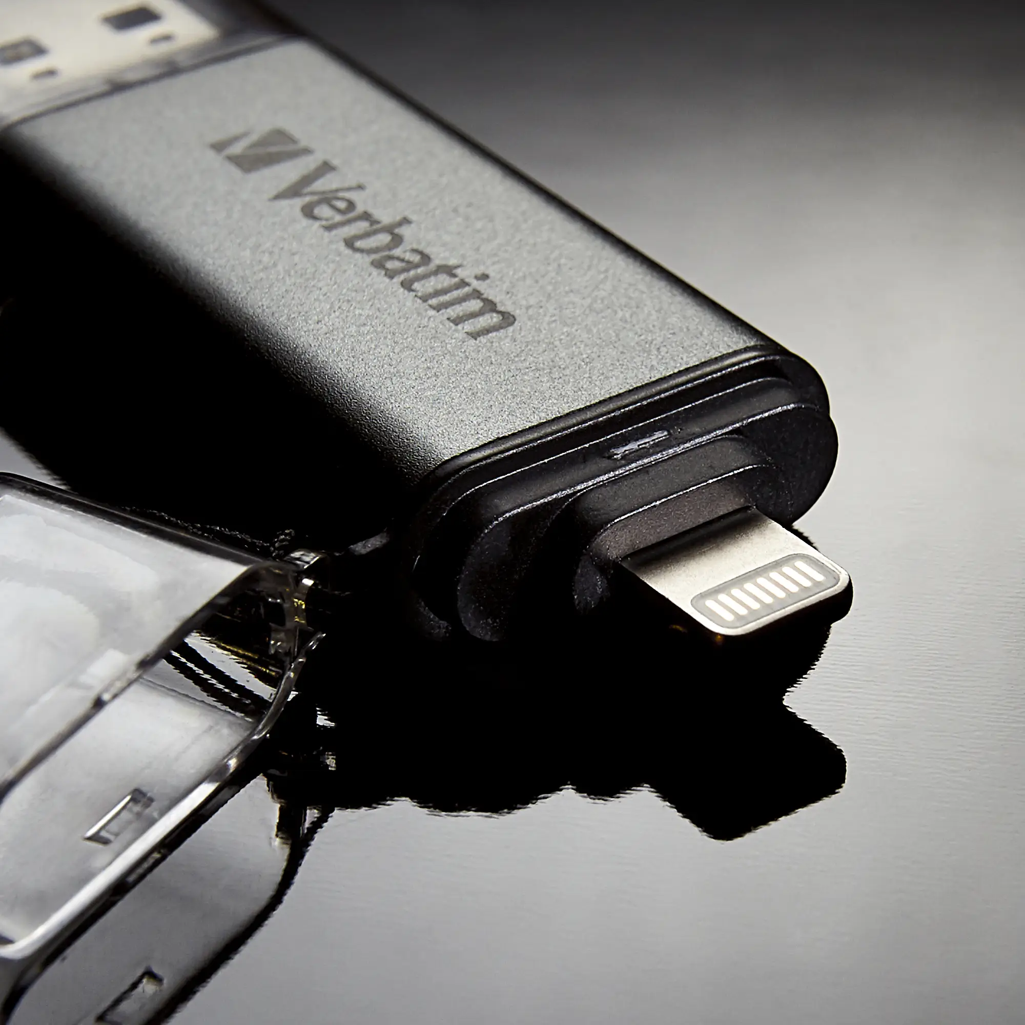 Verbatim iStore 'n' Go 32 GB 49300 USB 3.2 Flash Bellek Thumbnail 3