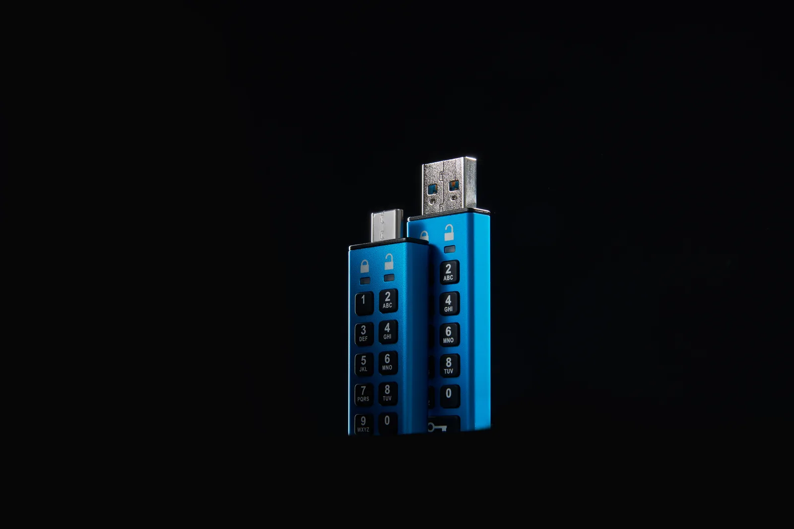 Kingston Technology IronKey Keypad 200 IKKP200C/32GB 32 GB Type-C USB 3.2 Flash Bellek Thumbnail 7